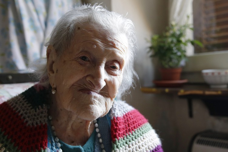 Emma, 117 anni, e quell'ultimo sguardo sul 1800