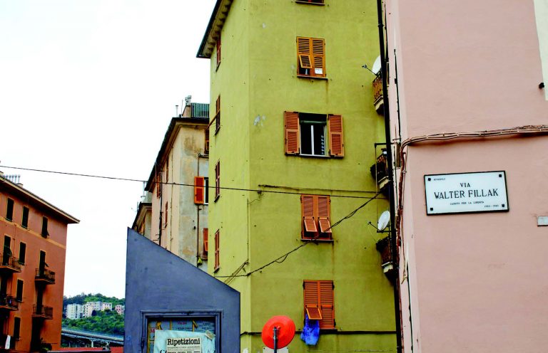 Genova via Fillak