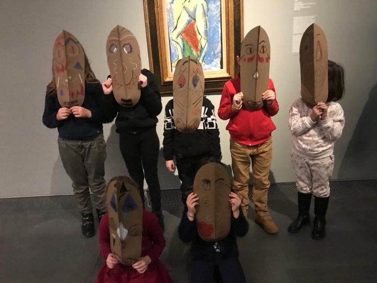 Milano, una app per nonni e nipoti per andare al museo