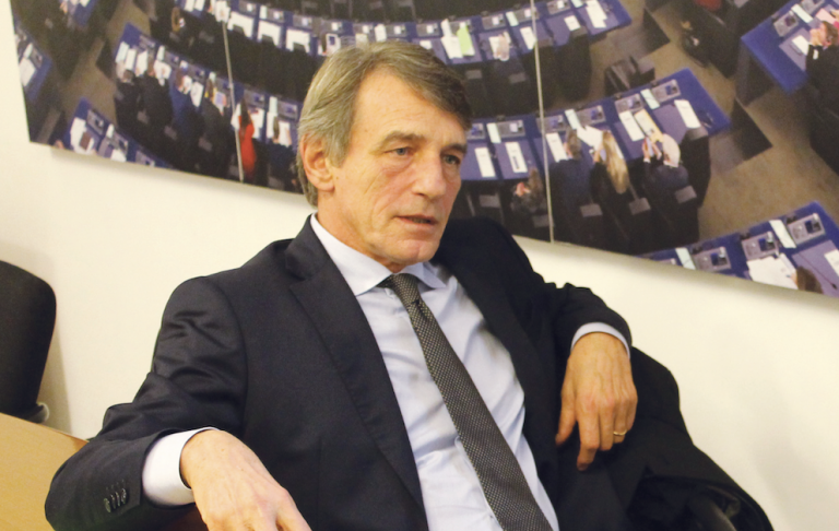 LiberEtà gennaio. David Sassoli, la mia Europa