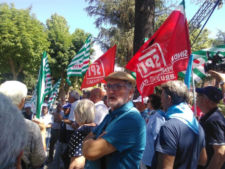 In Abruzzo, sindacati dei pensionati in piazza per la sanità