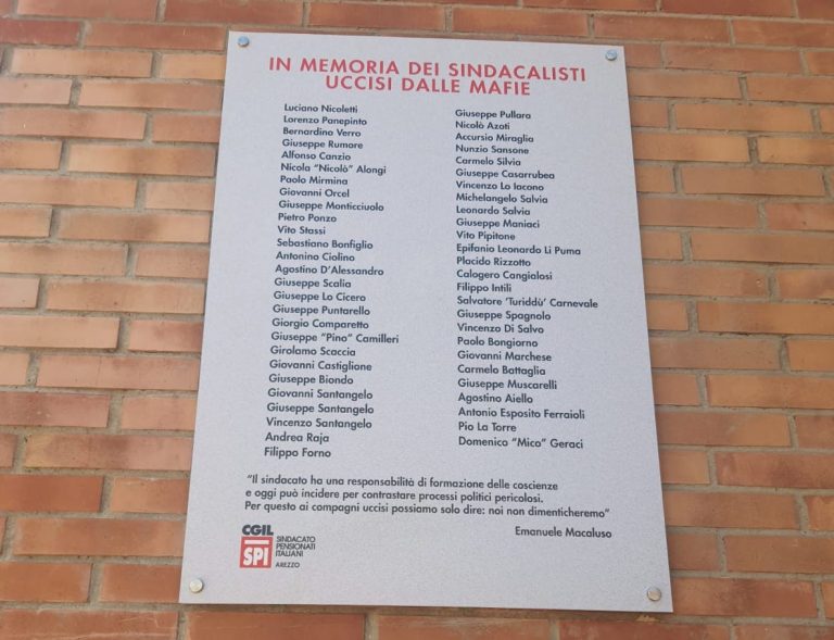 Spi Arezzo: una targa in memoria dei sindacalisiti uccisi dalla mafia