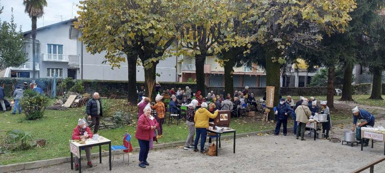 A Verbania un Parco giochi per anziani contro la solitudine e la sedentarietà 