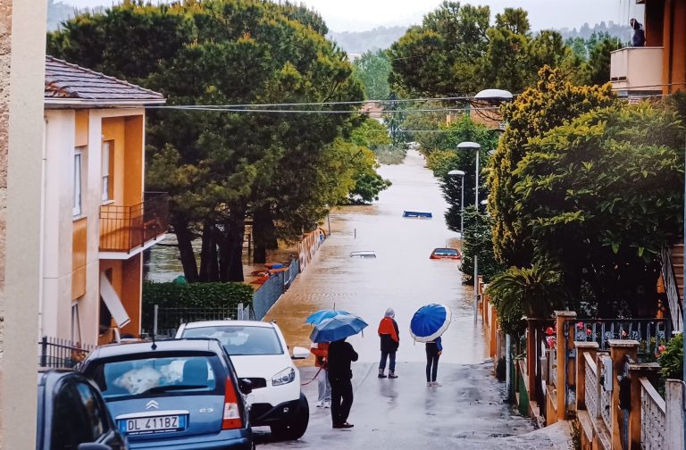 Fango. Un mostra per non dimenticare le alluvioni di Senigallia e Romagna