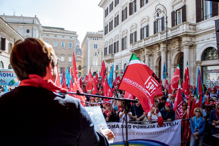 Il Sindacato dei pensionati Cgil scende in piazza in tutta Italia contro la manovra di bilancio