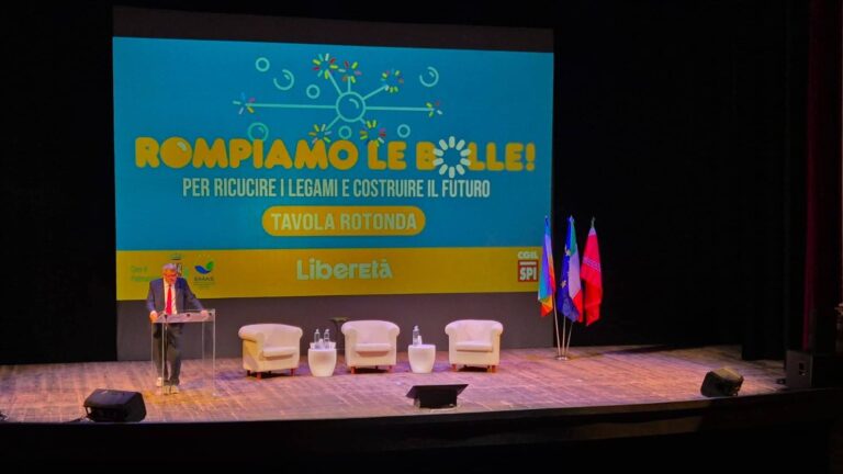 Conclude la ventottesima edizione della Festa di Liberetá a Spoleto il segretario nazionale della Cgil, Maurizio Landini