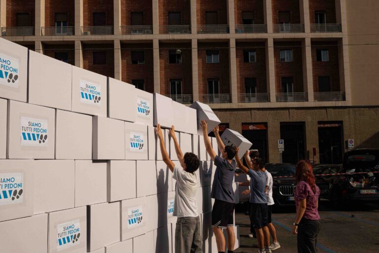 Siamo tutti pedoni, quando la città diventa di tutti. La quattordicesima edizione “Oltre le barriere”